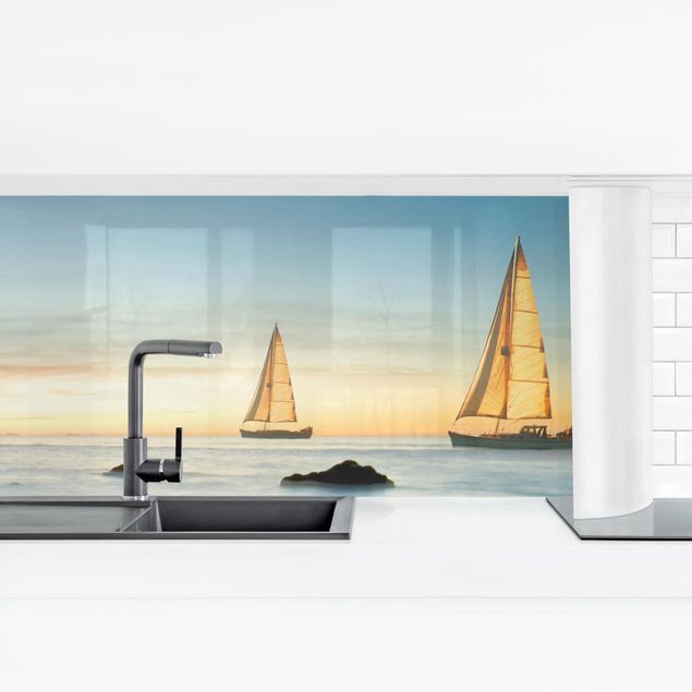 Küchenrückwand Folie selbstklebend Segelschiffe im Ozean