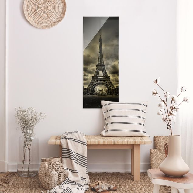 schwarz weiß Glasbilder Eiffelturm vor Wolken schwarz-weiß