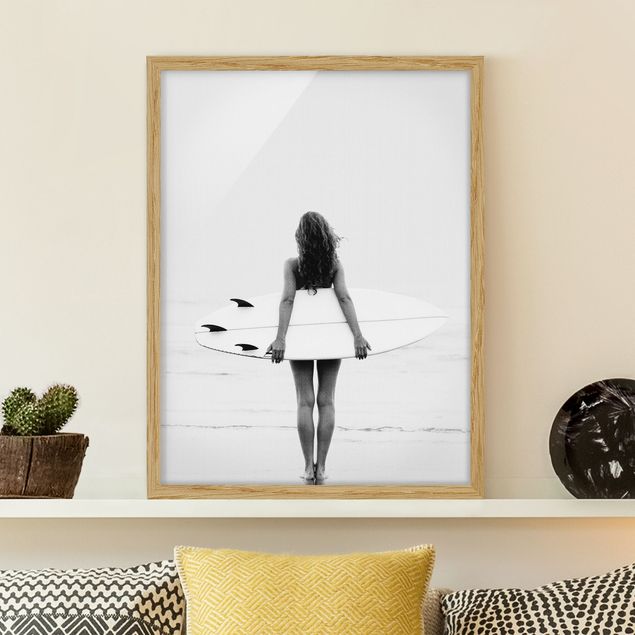 Strandbilder mit Rahmen Entspanntes Surfergirl mit Board