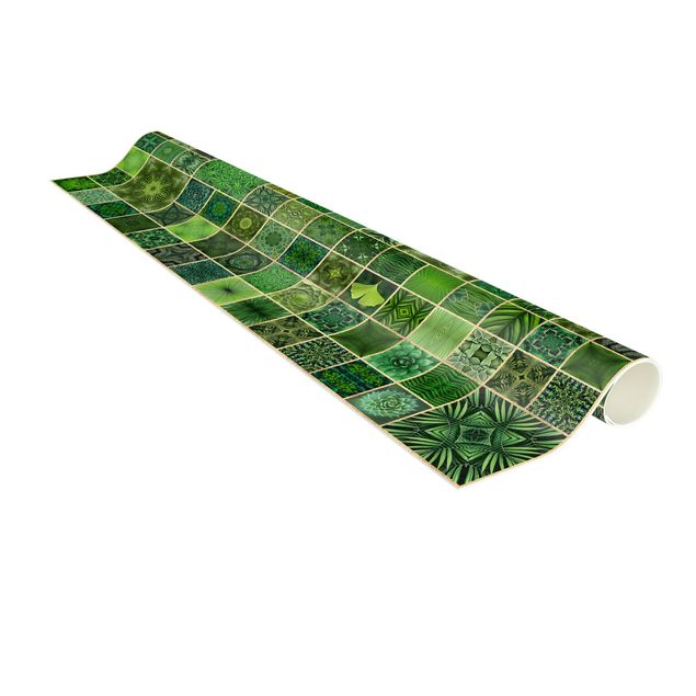 Teppich modern Grüne Dschungelfliesen mit Goldschimmer