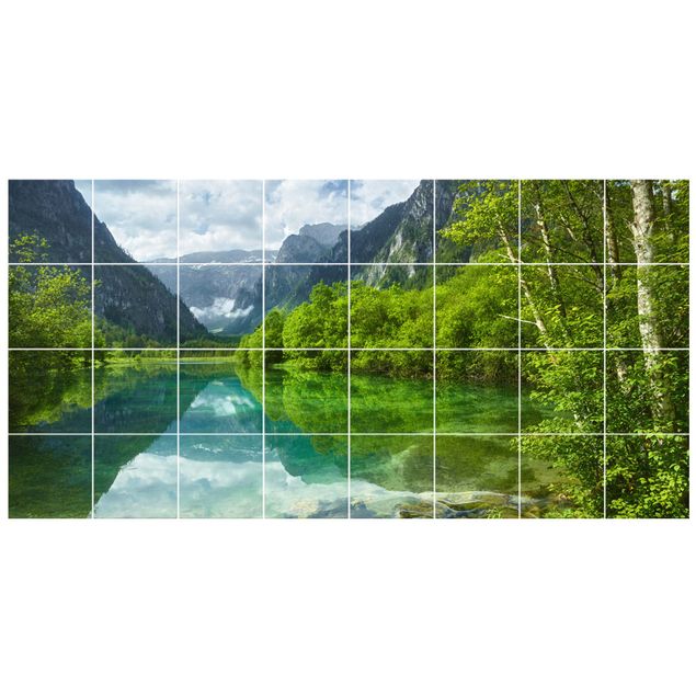 Fliesensticker grün Bergsee mit Spiegelung
