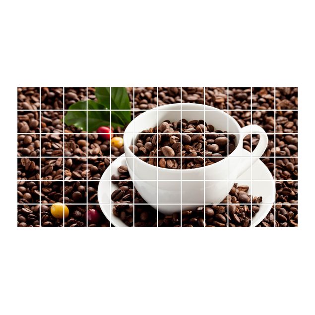 Klebefolien selbstklebend Kaffeetasse mit gerösteten Kaffeebohnen