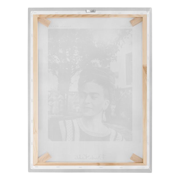 schöne Leinwandbilder Frida Kahlo Foto Portrait im Garten