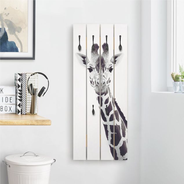 Garderobe Shabby Giraffen Portrait in Schwarz-weiß