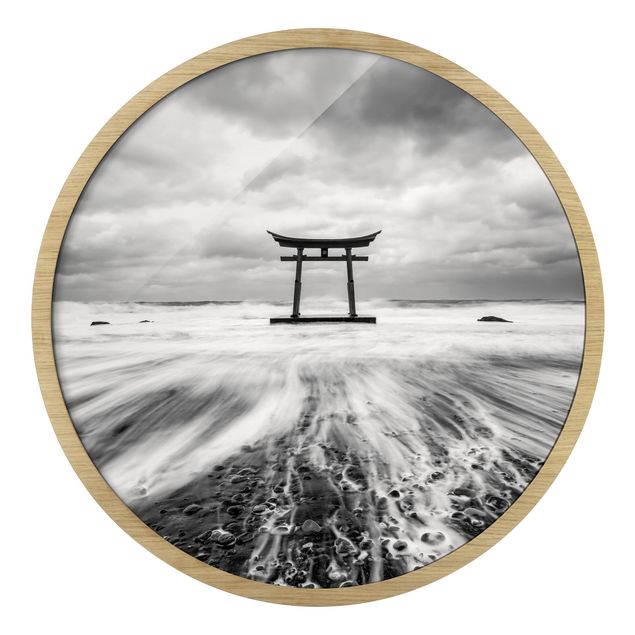Runde Bilder mit Rahmen Japanisches Torii im Meer