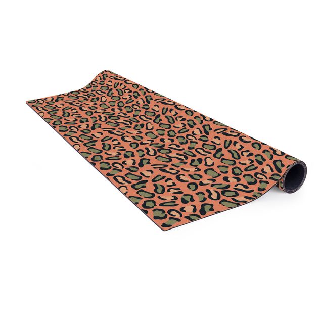 Teppich Esszimmer Leopardenmuster in Pastell Rosa und Blau