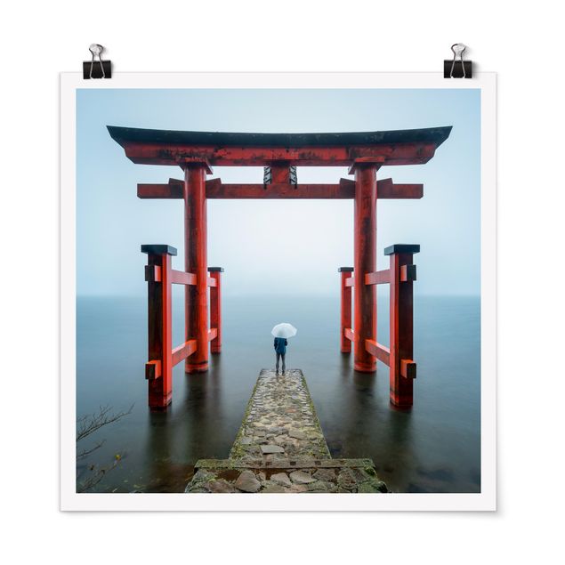 Poster Skyline Rotes Torii am Ashi-See