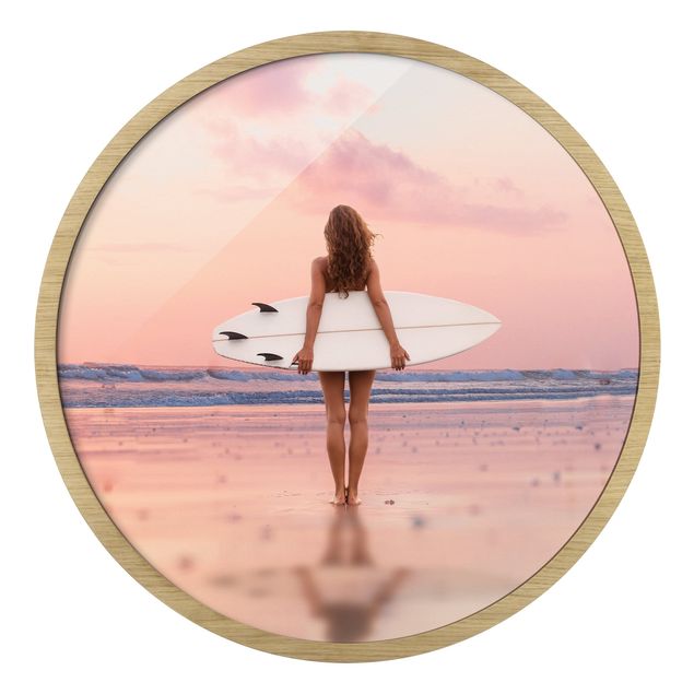 Wandbilder Meer Surfergirl mit Board im Abendrot