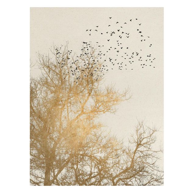 Kunstdruck Leinwand Vogelschwarm vor goldenem Baum