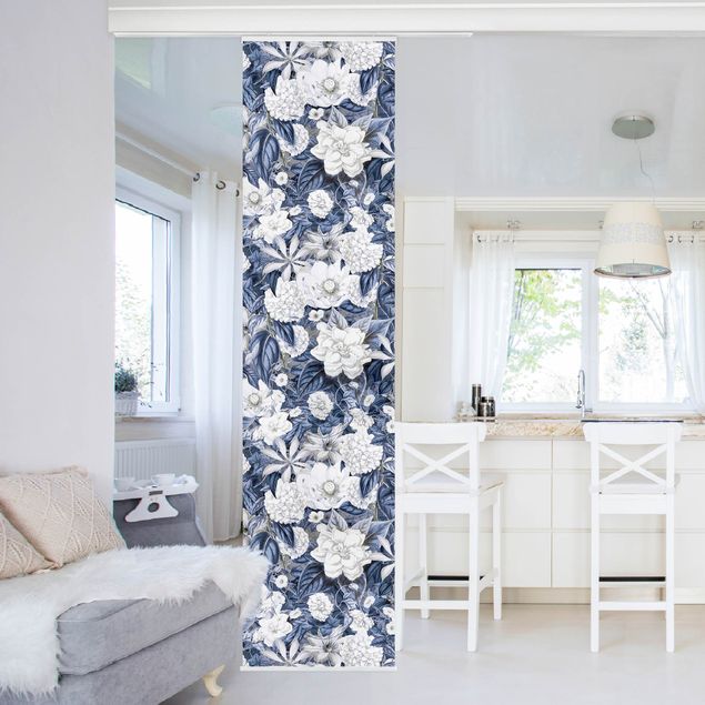 Wanddeko Küche Weiße Blumen vor Blau